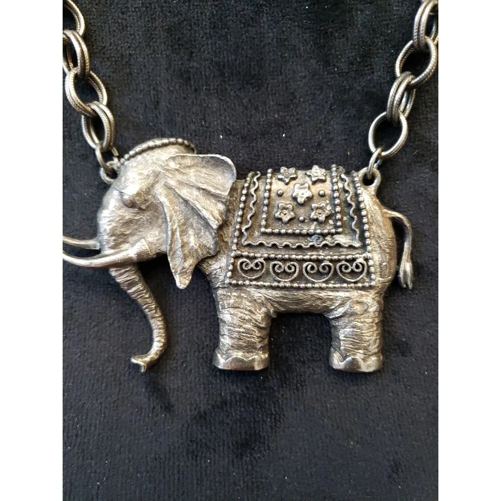 Womens Tibetan Silver Tone Retro Carving Elephant Charm Pendant Necklace Jewelry - Image 3