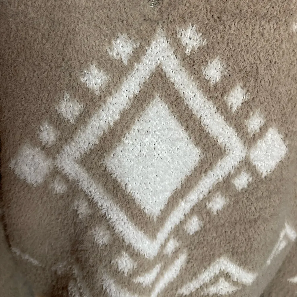 🌈Jessica Simpson Brown White Patterned Fluffy Half Zip Sweater, Size XS - Image 4