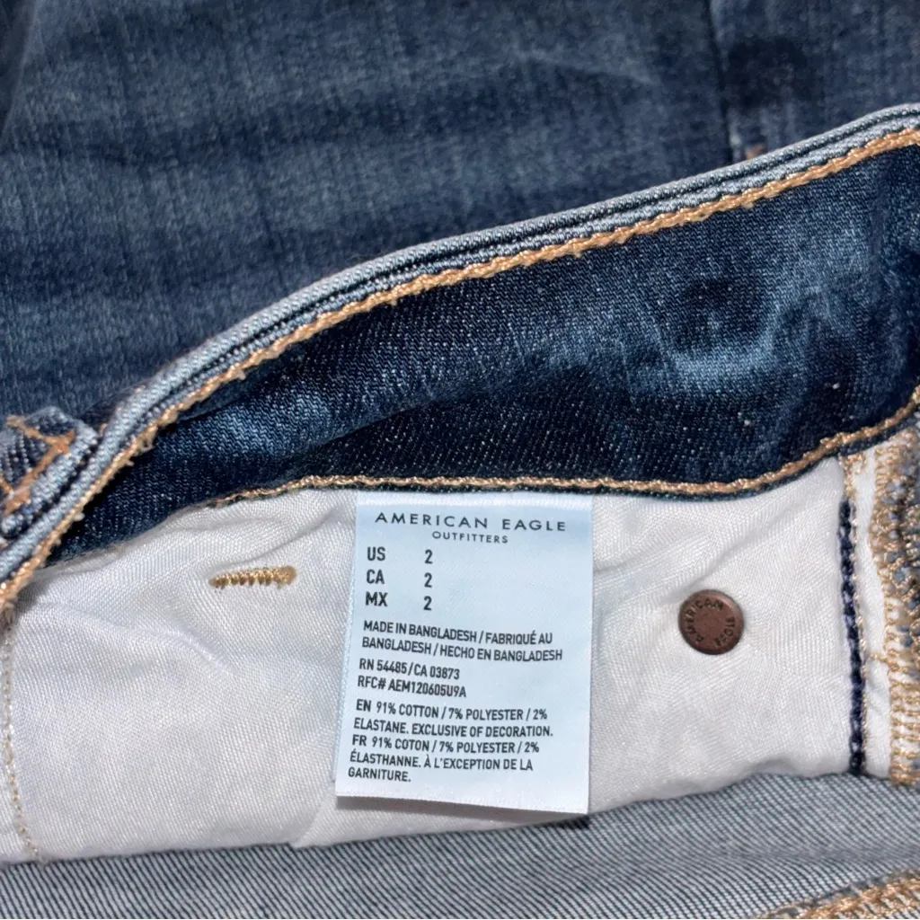 American Eagle Womens Size 2 Next Level Stretch Blue Jean Distressed Skirt - Image 4