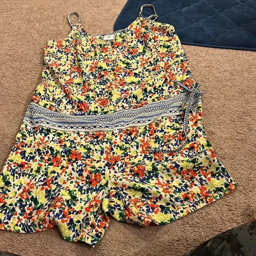 Cabi floral romper M - Image 2