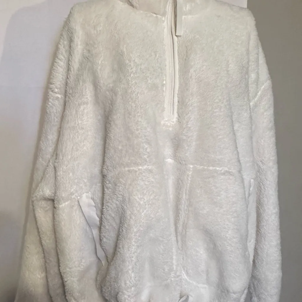All in Motion Cream Fleece Jacket - Image 4