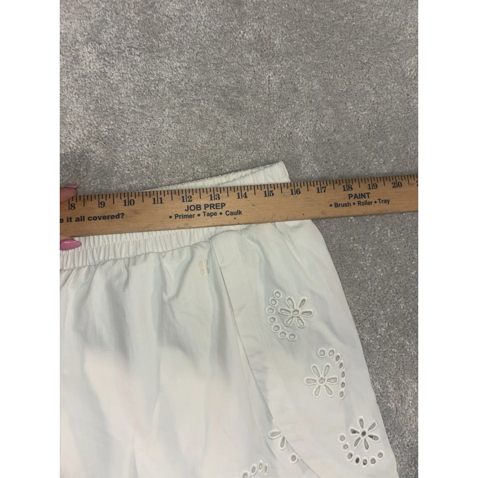 SWEATY BETTY BRODERIE ANGLAISE SHORTS‎ WOMENS Lily White L 10 RUNNING NWT EYELIT - Image 10