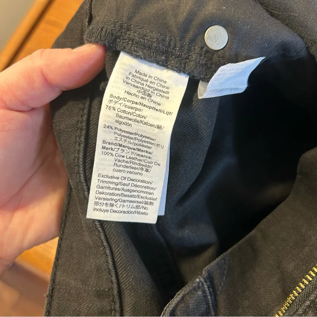 Madewell Slim Wide-Leg Jeans in Lunar Wash - Image 10