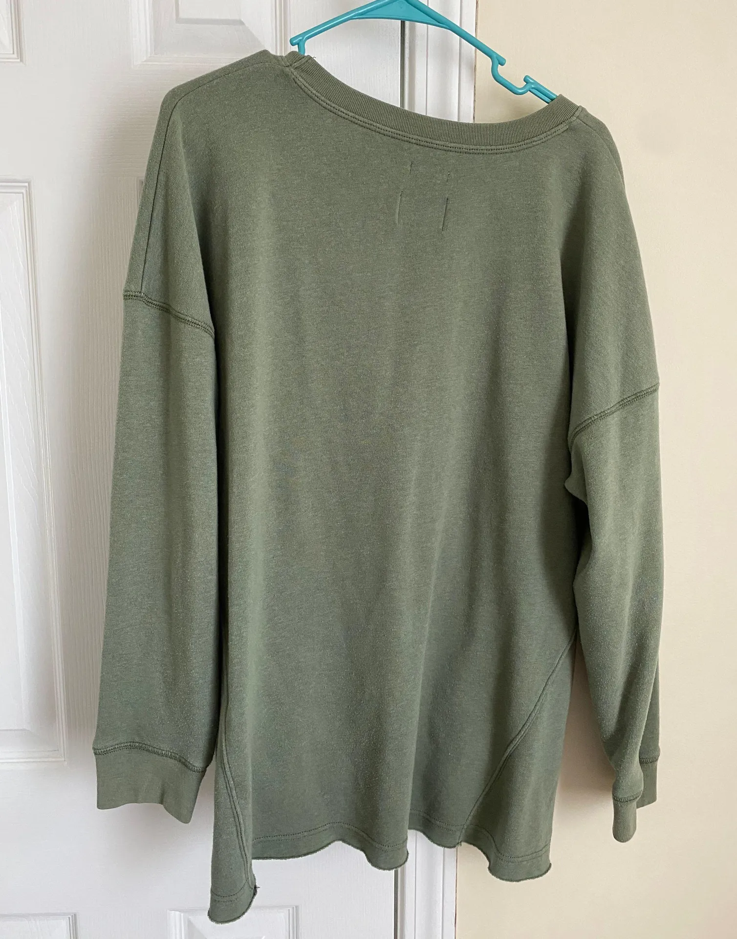 American Eagle Outfitters Sweatshirt - Image 2