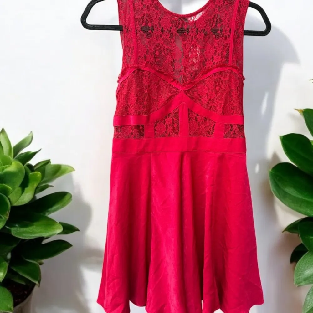 Free People Intimately Free People NWT Red Lace Mini Dress Small - Image 4
