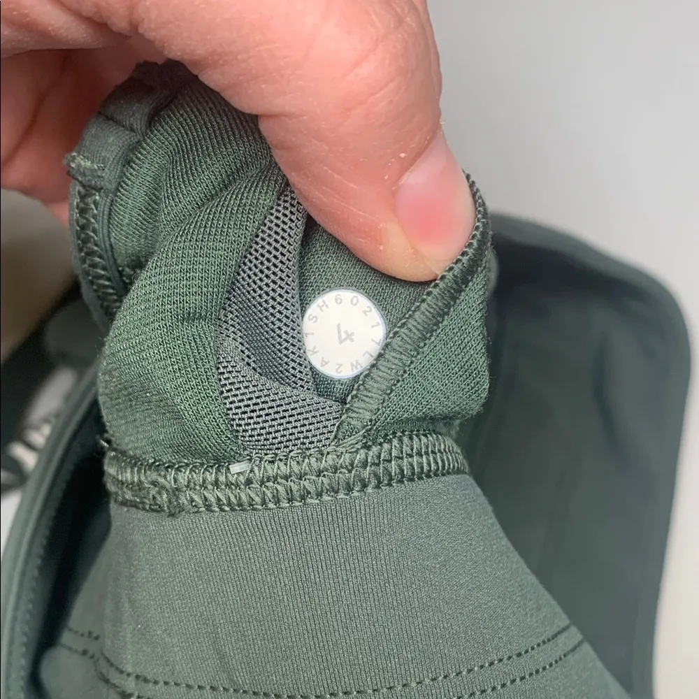 Lululemon Alchemy Sun Setter Mesh Strappy  Sports Work Out Gym Bra Army Green 4 - Image 6