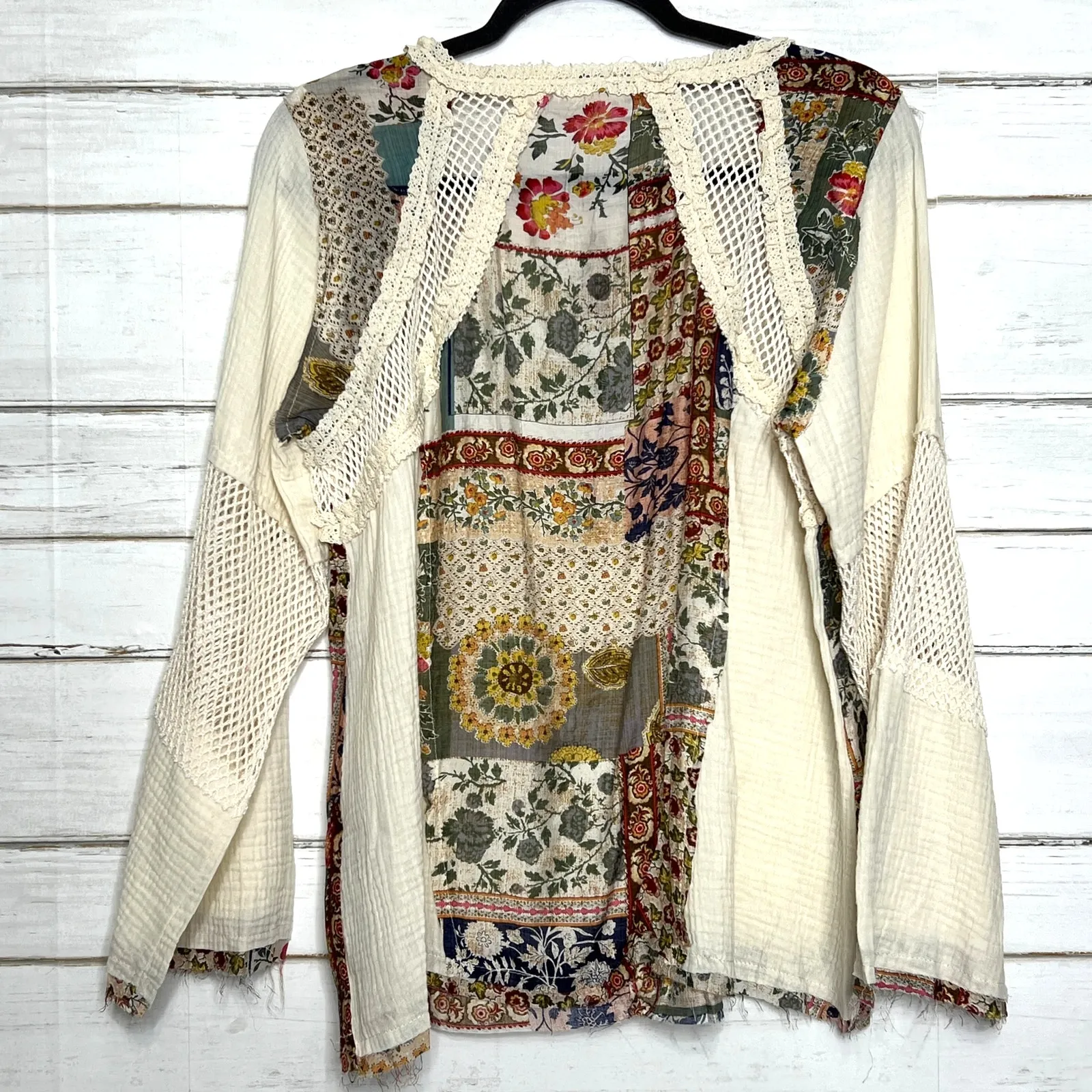 POL Patchwork Lace Boho Blouse Small Floral Crochet Cotton Peasant Top - Image 2