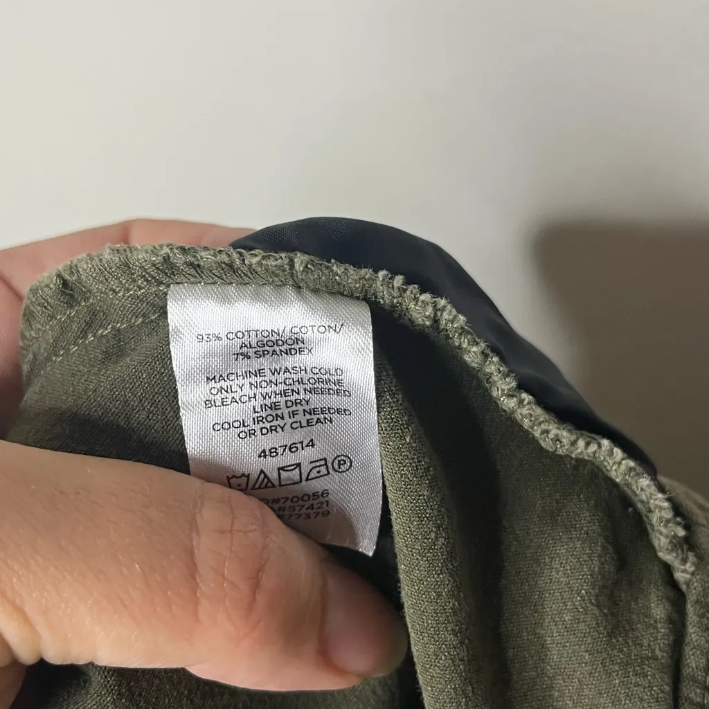 Ann Taylor Factory Signature Pants Crop Length Olive Green Women’s Size 10 - Image 5