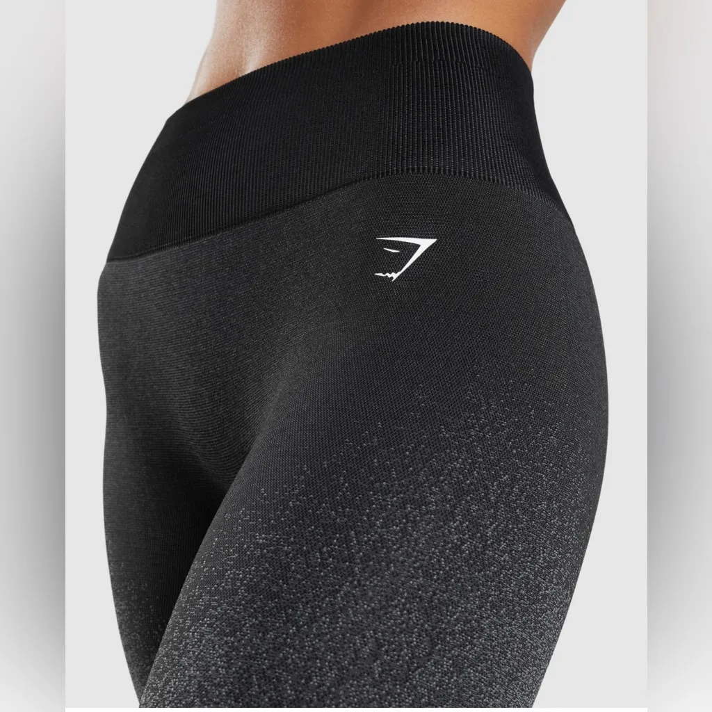 Gymshark Adapt Ombre Seamless Leggins Black and White High Rise Sz Small - Image 3