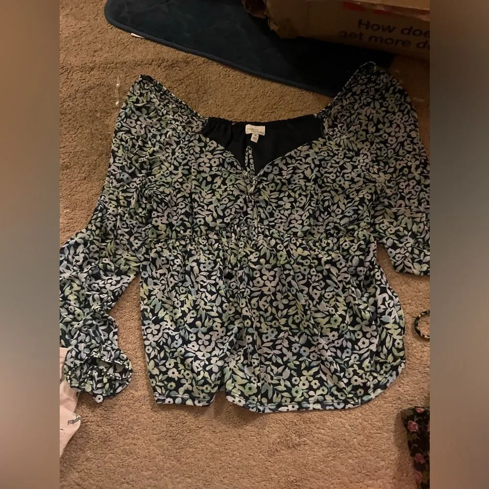 Madison & Berkeley  blouse M - Image 3