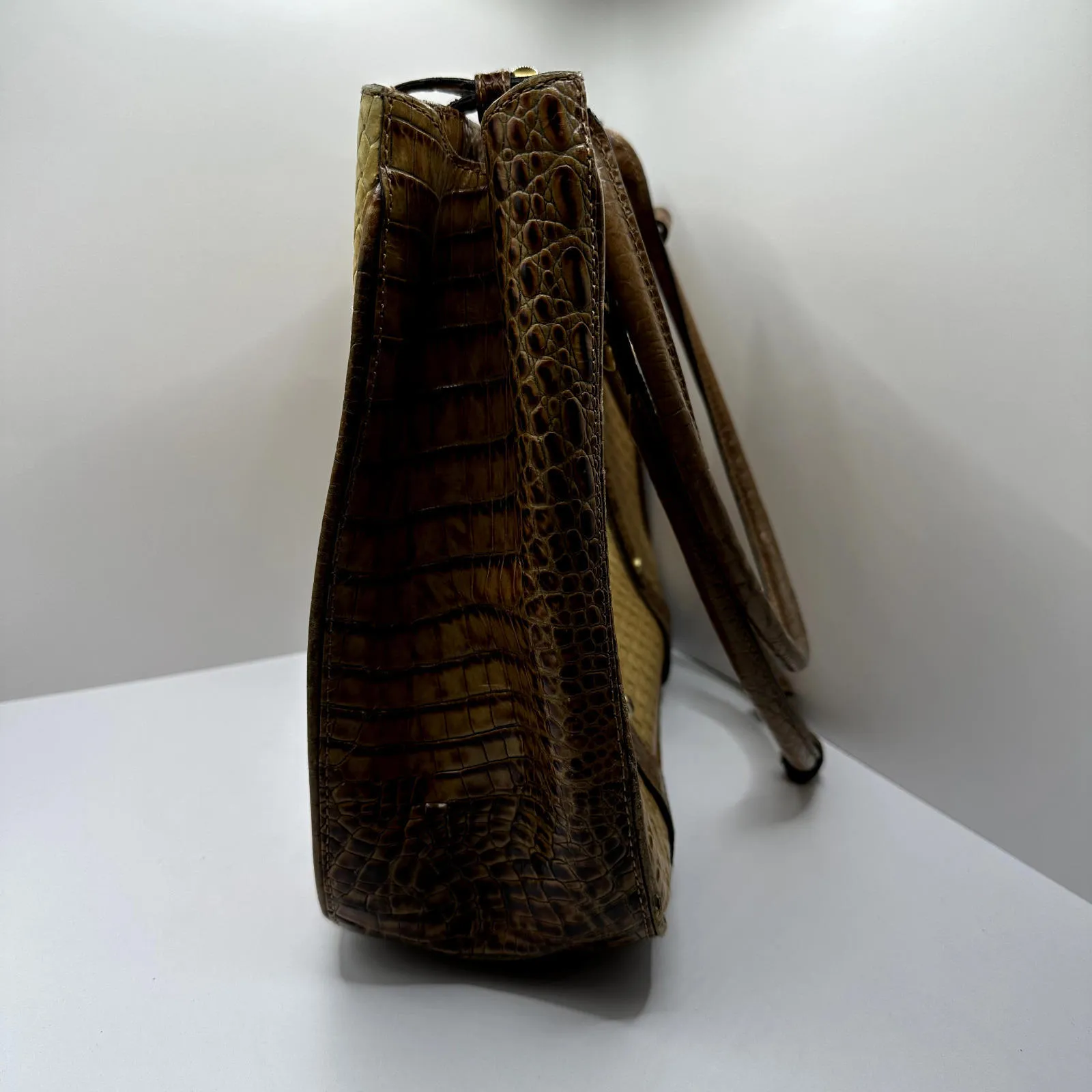 BRAHMIN Vtg Two Toned Embossed Leather Purse HandBag Alligator Croc Tan Brown - Image 4