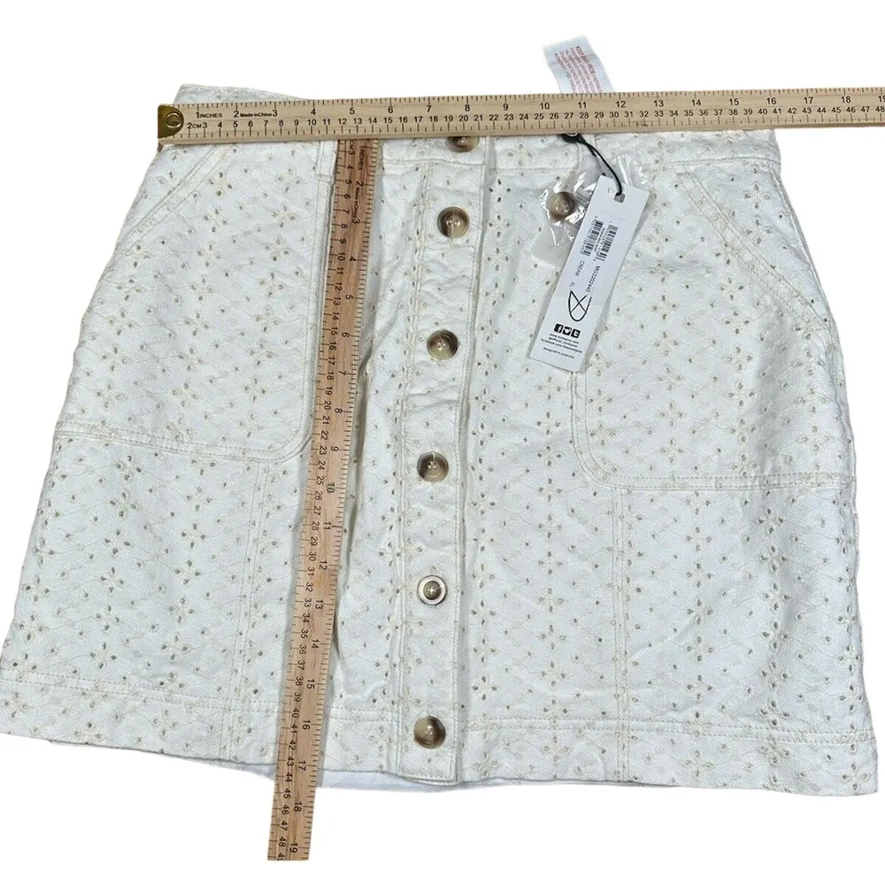 Anthropologie‎ MinkPink Saskia Eyelet Cotton Mini Skirt Size XL Cream - Image 8