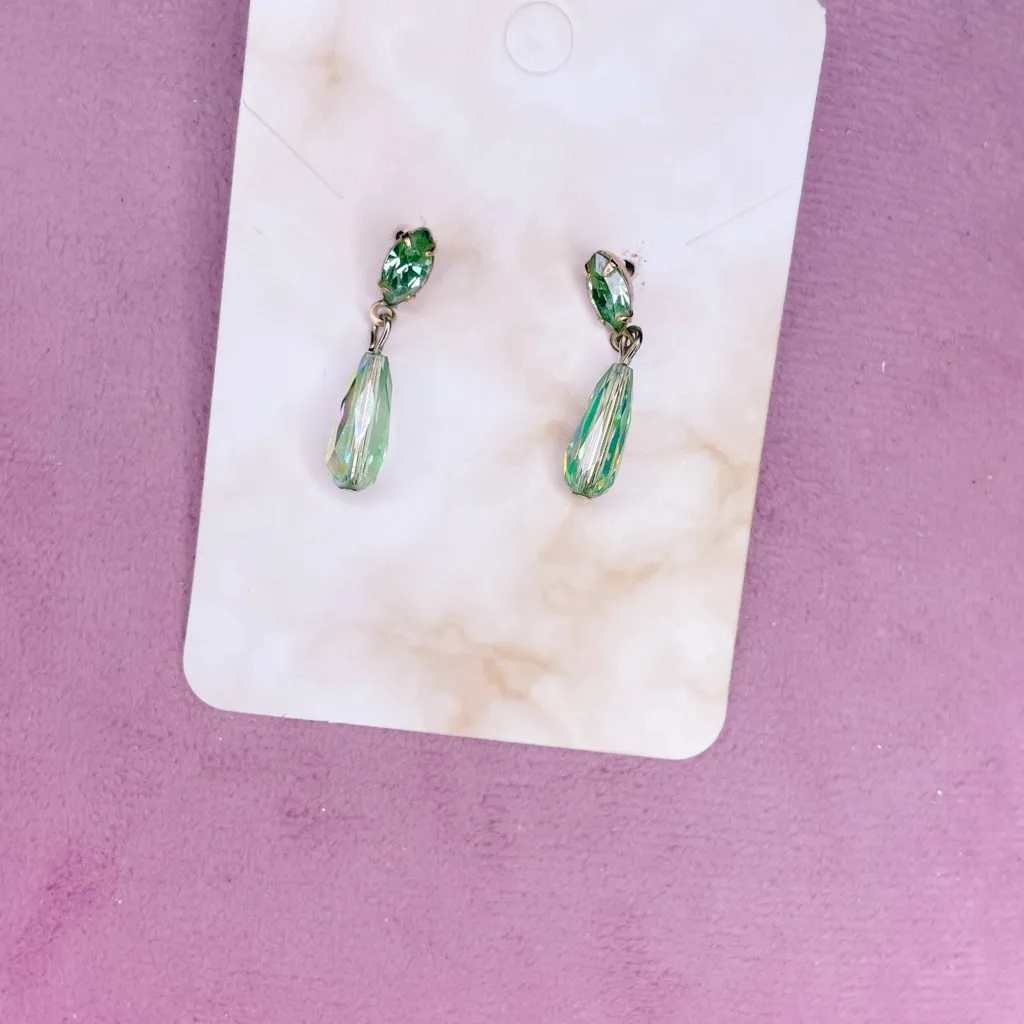 423. Vintage Aurora Borealis Green Drop Earrings - Image 3