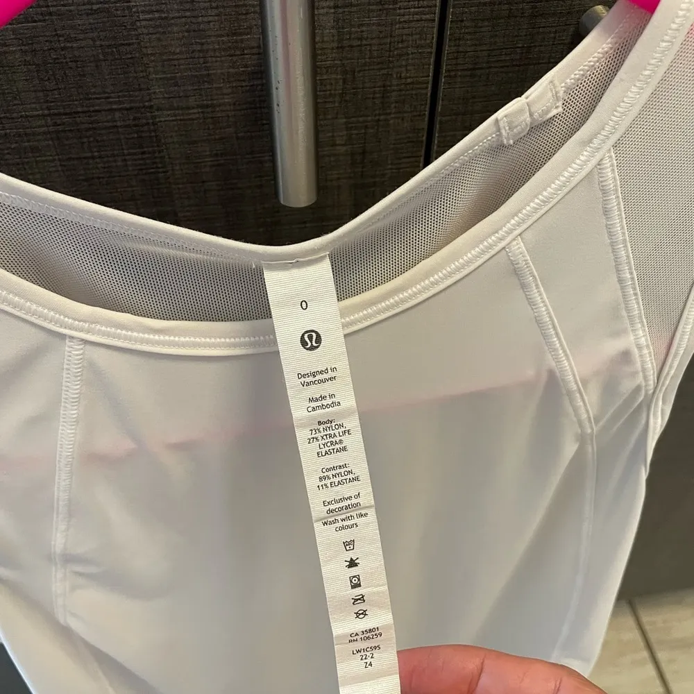Lululemon  white mesh top size 0 - Image 6