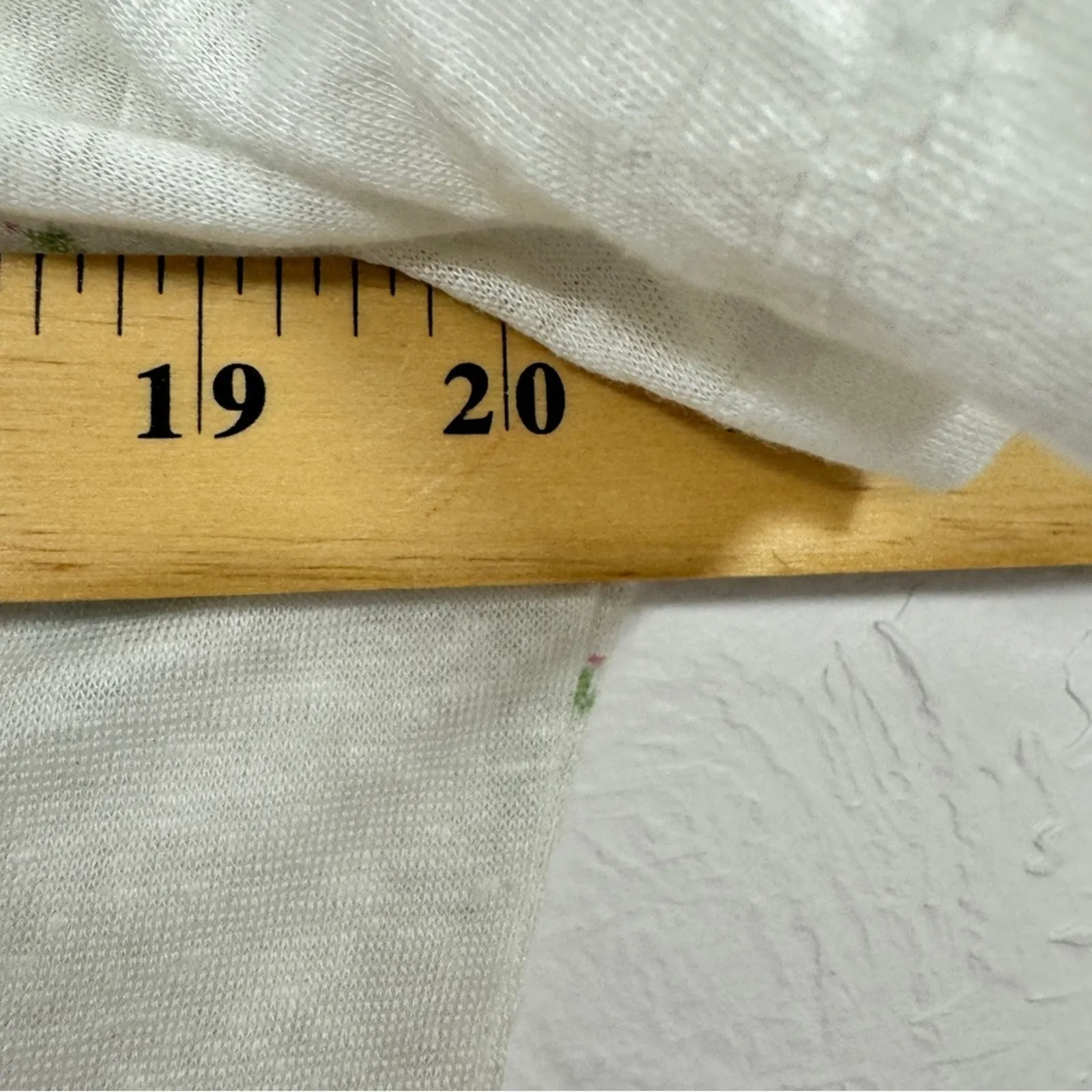 Rails White Linen Cactus Print Tee Shirt Womens M Short Sleeve Sheer V Neck - Image 4