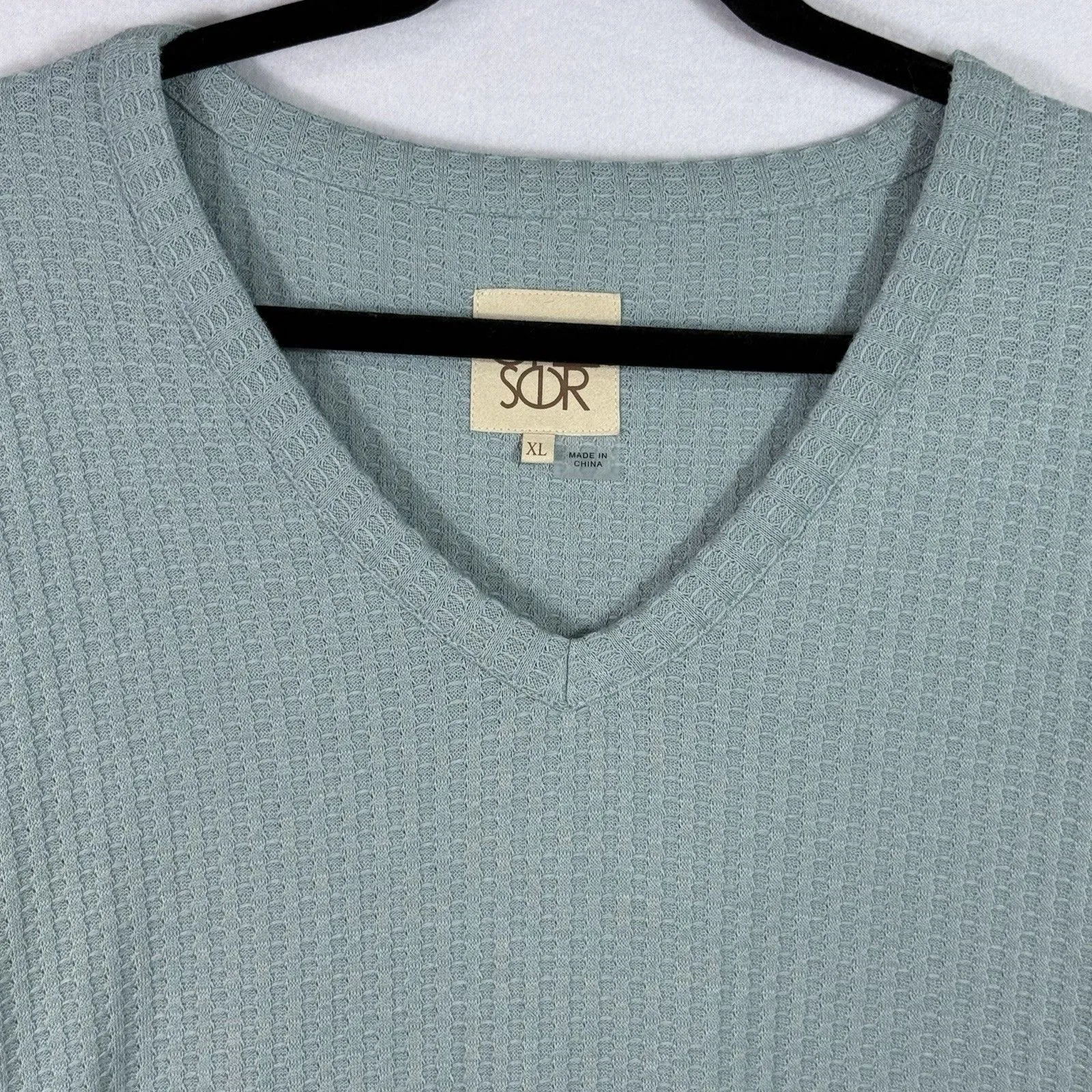 Chaser Green Waffle Knit V-Neck Long Sleeve Top Shirt Womens XL Thermal Long Hem - Image 4