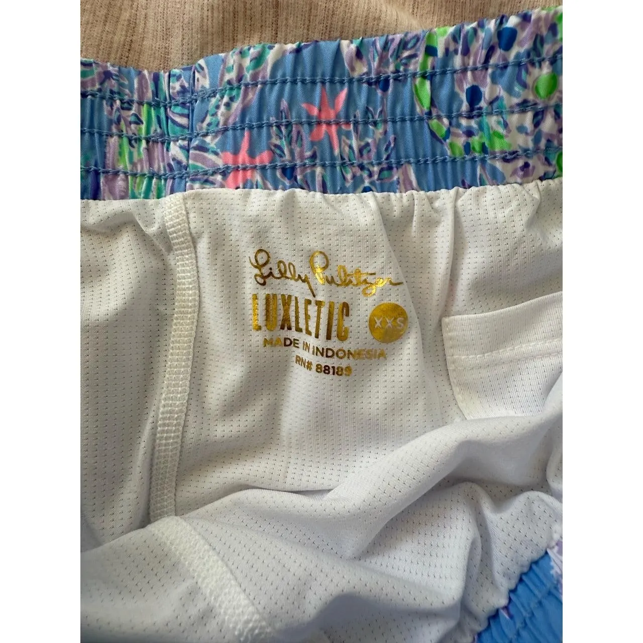 NWOT Lilly Pulitzer Luxletic 4" Ocean Trail Shorts XXS - Image 3