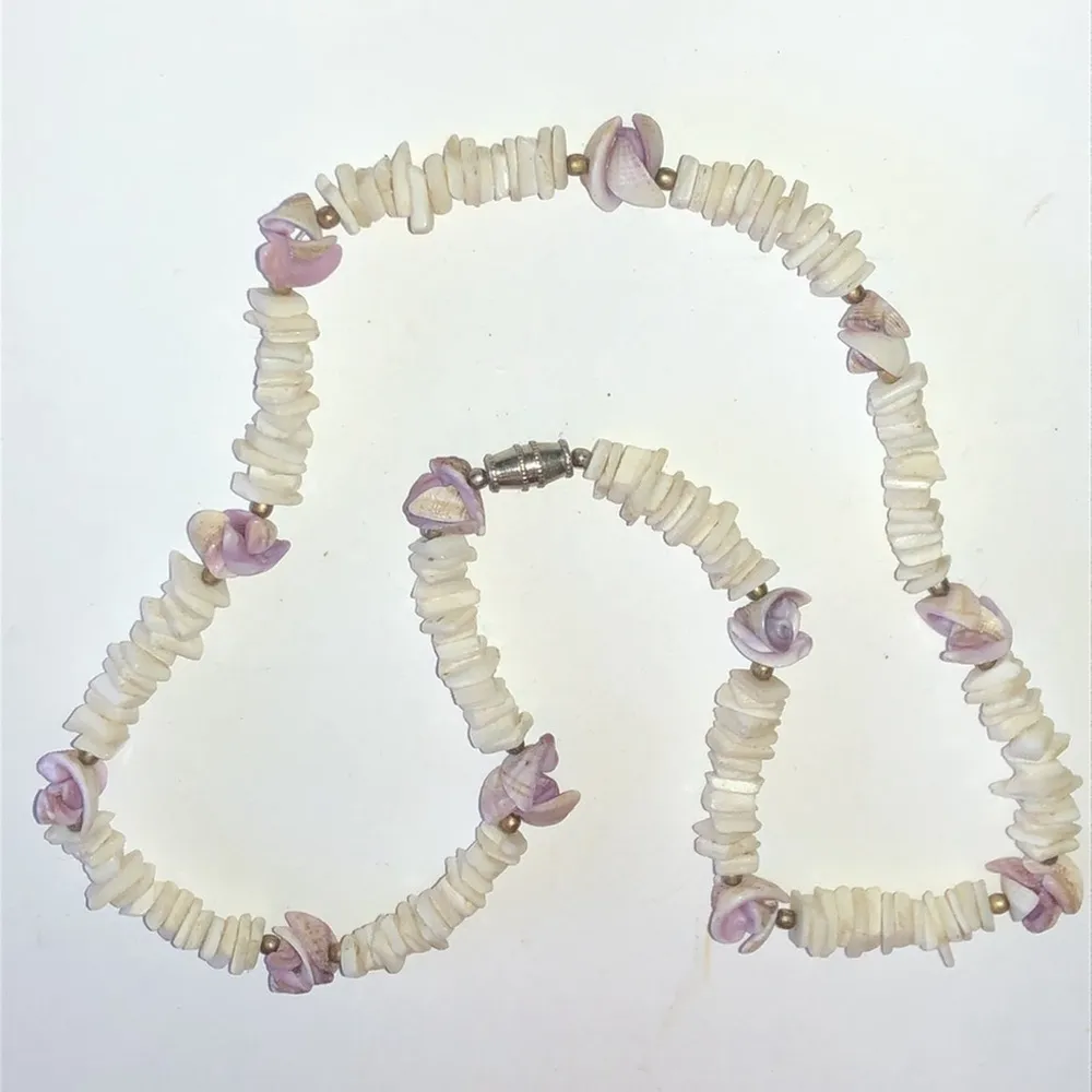 Puka Shell Beaded Shell Chips Boho Necklace - Image 5