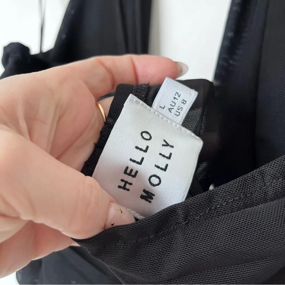 Black Mesh Underwire Halter Crop Top 8 - Image 2