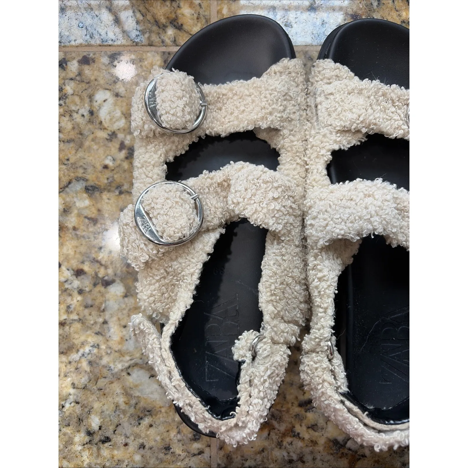 ZARA Beige Sherpa Faux Fur Lined Strap Buckle Sandals Shoes Unisex Womens 39 / 9 - Image 2