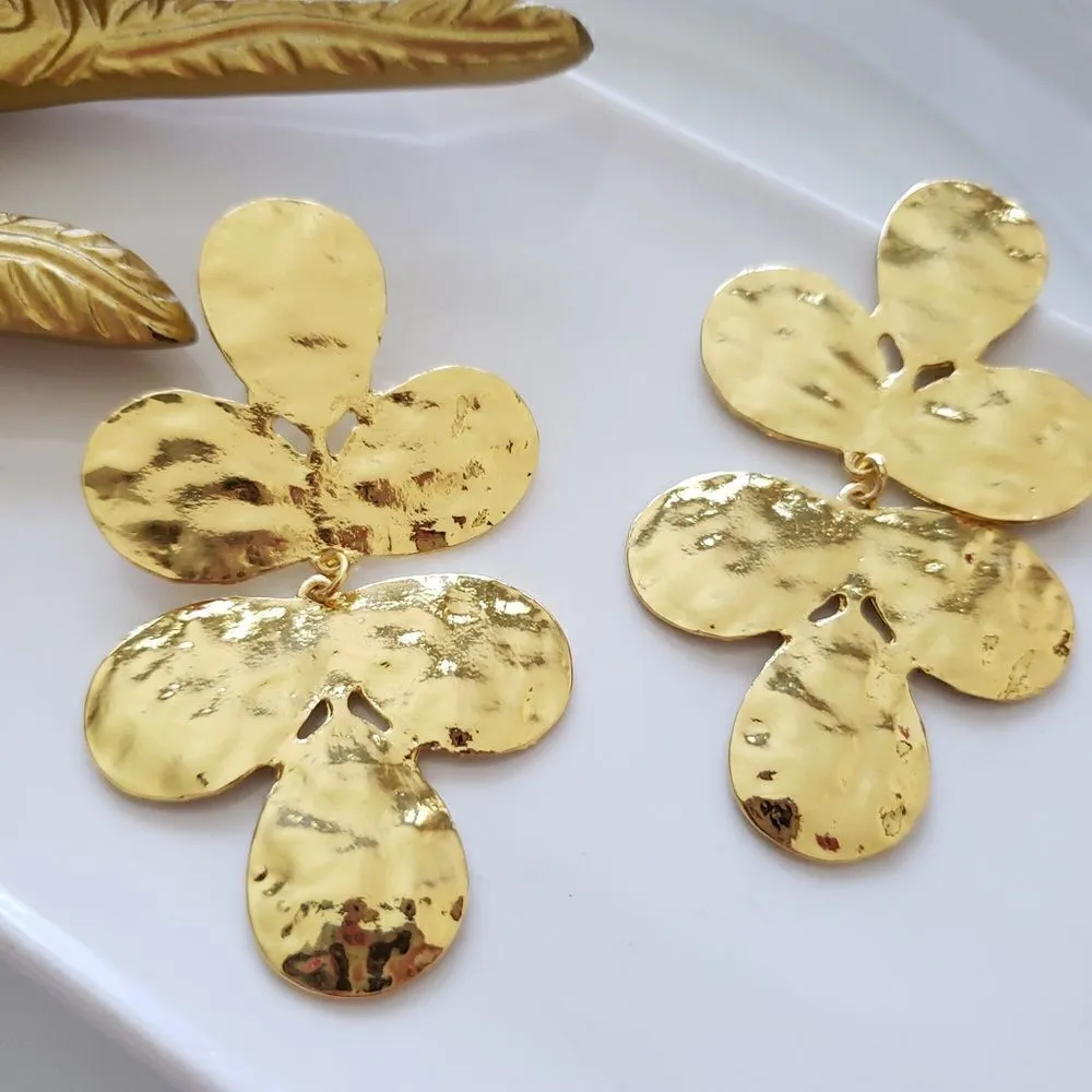 Zara Double Clover Earrings - Image 9