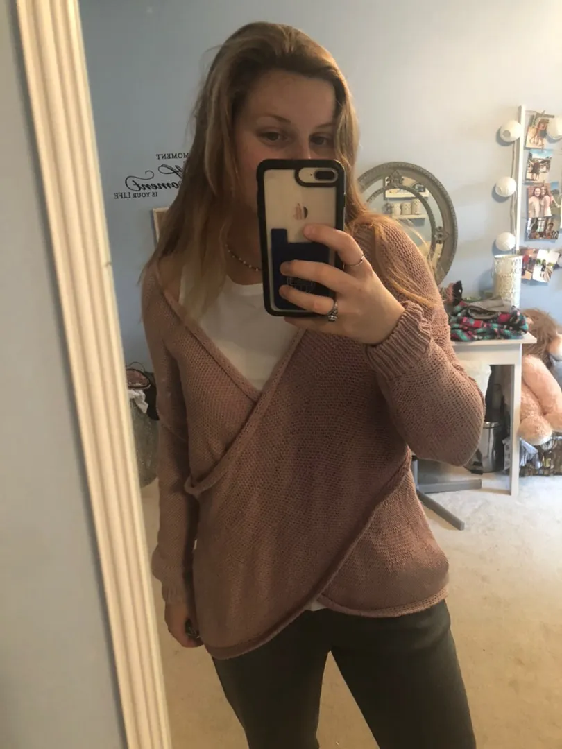 Urban Outfitters Sweater - Image 3