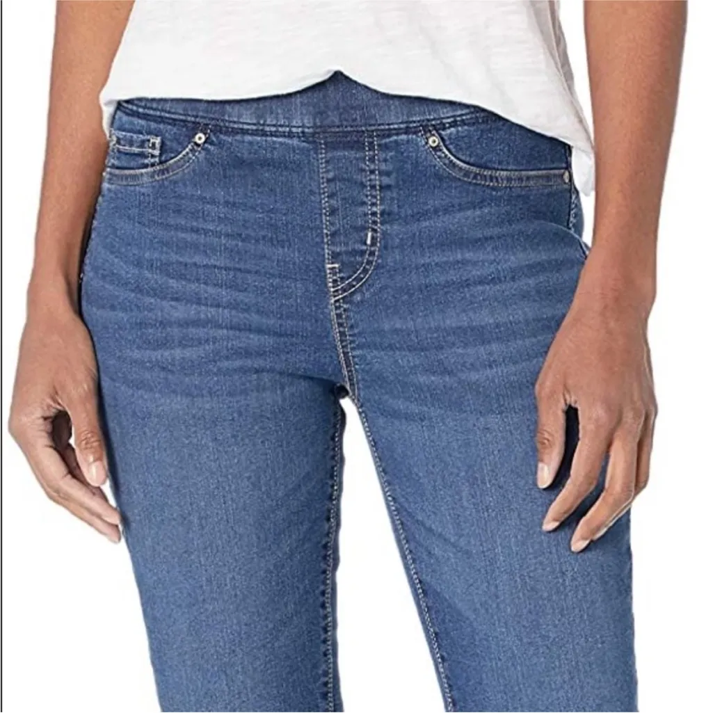 Signature by Levi Strauss & Co Gold Label Mid-Rise Shaping Skinny Jeans - Image 2