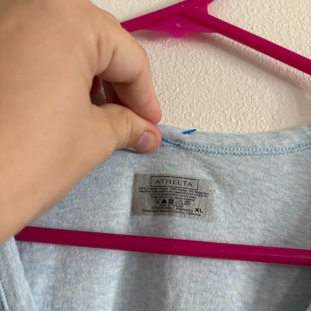 Athleta Light Blue Scoop Neck Compression Top Long Sleeve Size XL Ruched Sides - Image 6