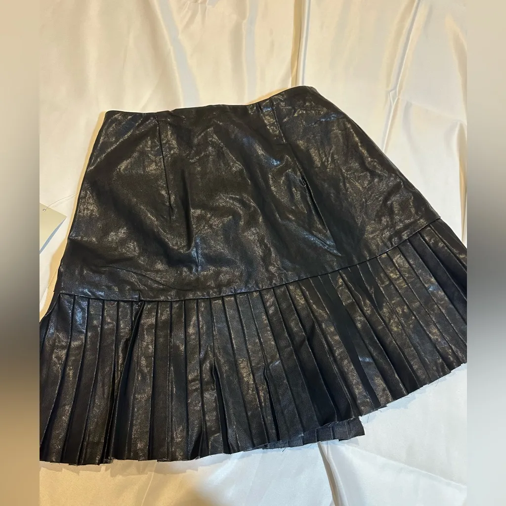 ZARA NWT pleated vegan leather skirt - Image 5