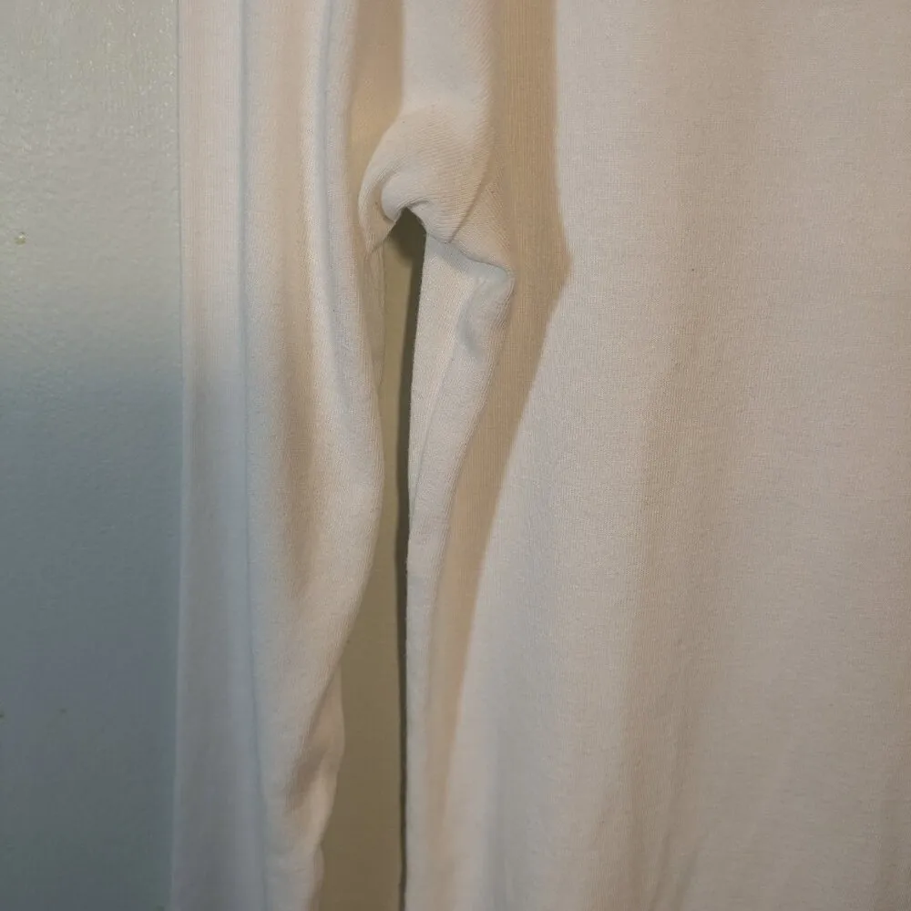 Vineyard Vines  Women's White Long Sleeve size medium T Shirt Whale Logo - Image 2