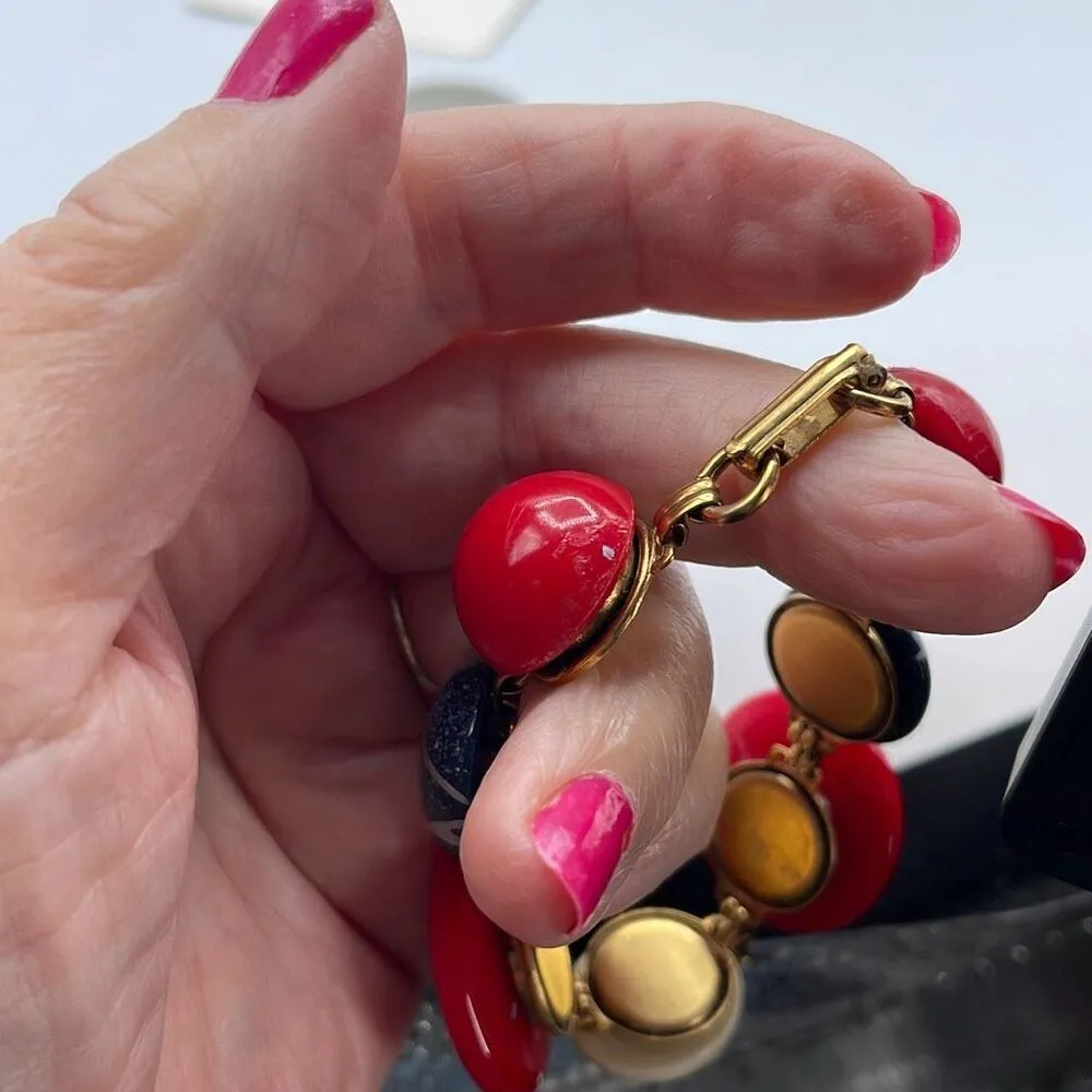 Vintage red white blue button style link bracelet. - Image 8