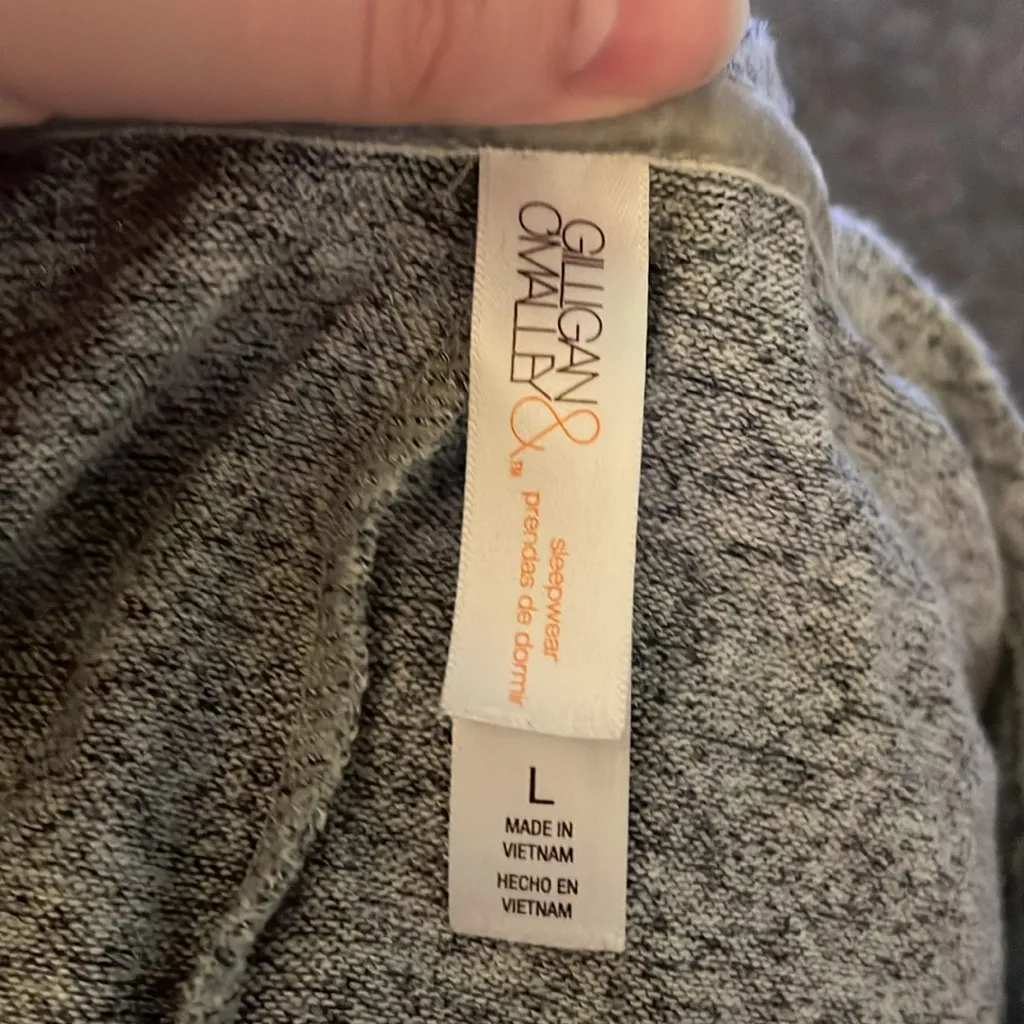 Gilligan & O'Malley Pajama Lounge Top Gray Size L - Image 4