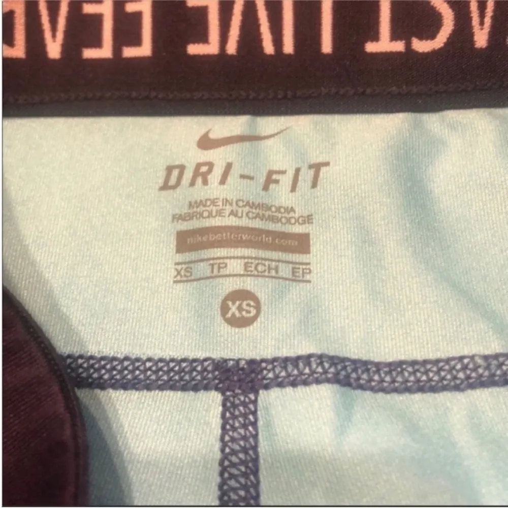 Nike Dri-Fit Size XS Running Sporty Athletic Activewear Leggings. - Image 6