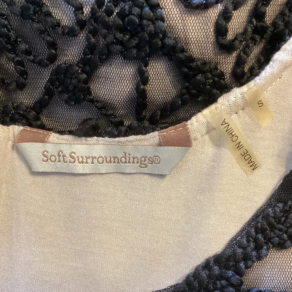 Soft Surroundings Floral Supreme Soutache Black Crochet Tunic Top Overlay SZ SM - Image 8