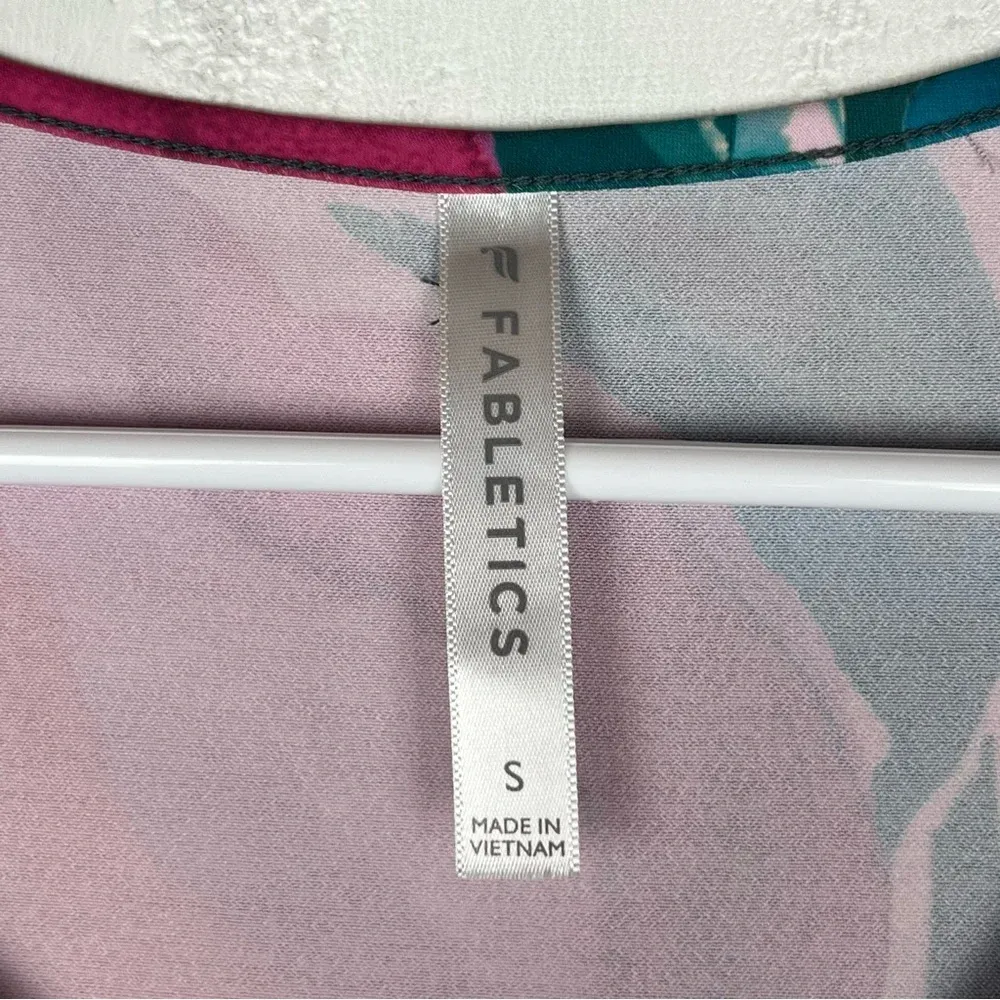 Fabletics Sleepy Tack‎ in Painted Tulips, Size Small - Image 8