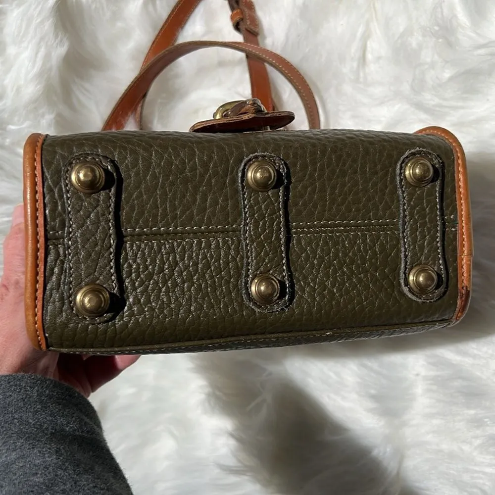 Dooney & Bourke vintage Equestrian/ Fisherman Core crossbody bag B89 - Image 8