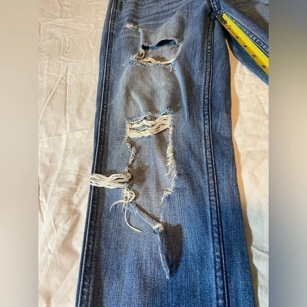 Hollister Jeans Womens Sz 26W x 27L Relaxed Fit Destructed Denim High rise Sz 3 - Image 3
