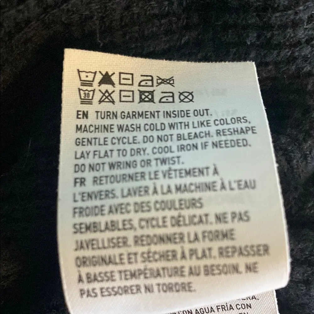 American Eagle Size Extra Small XS Women's Teen Girl Black Knit Sweater - Image 5