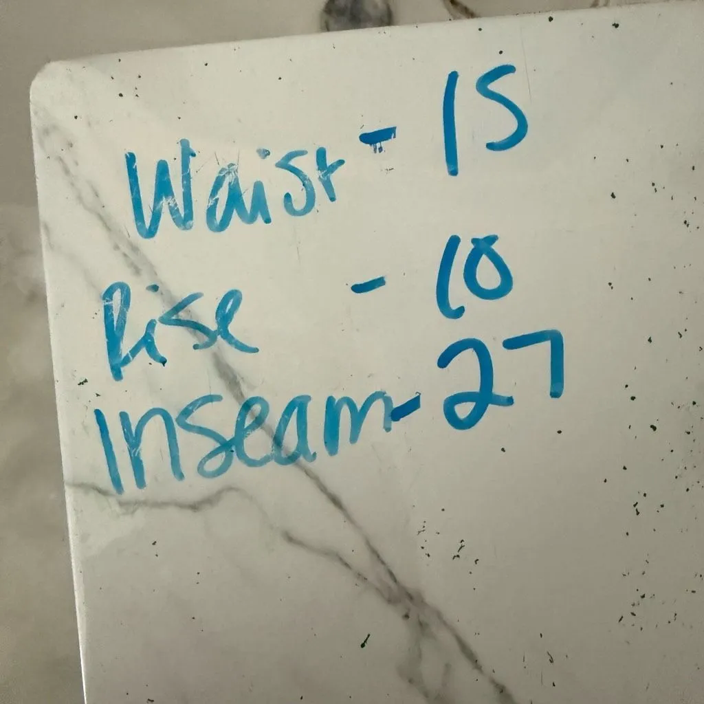 Zara Women’s Medium Silky/Satin Paisley Patterned Ankle Pants Pull on - Image 3