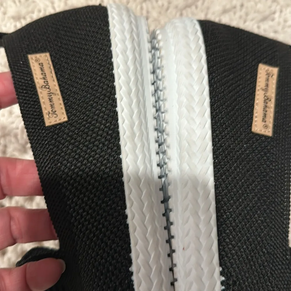 Tommy Bahama Women’s  Slip-on Size 8 - Image 4