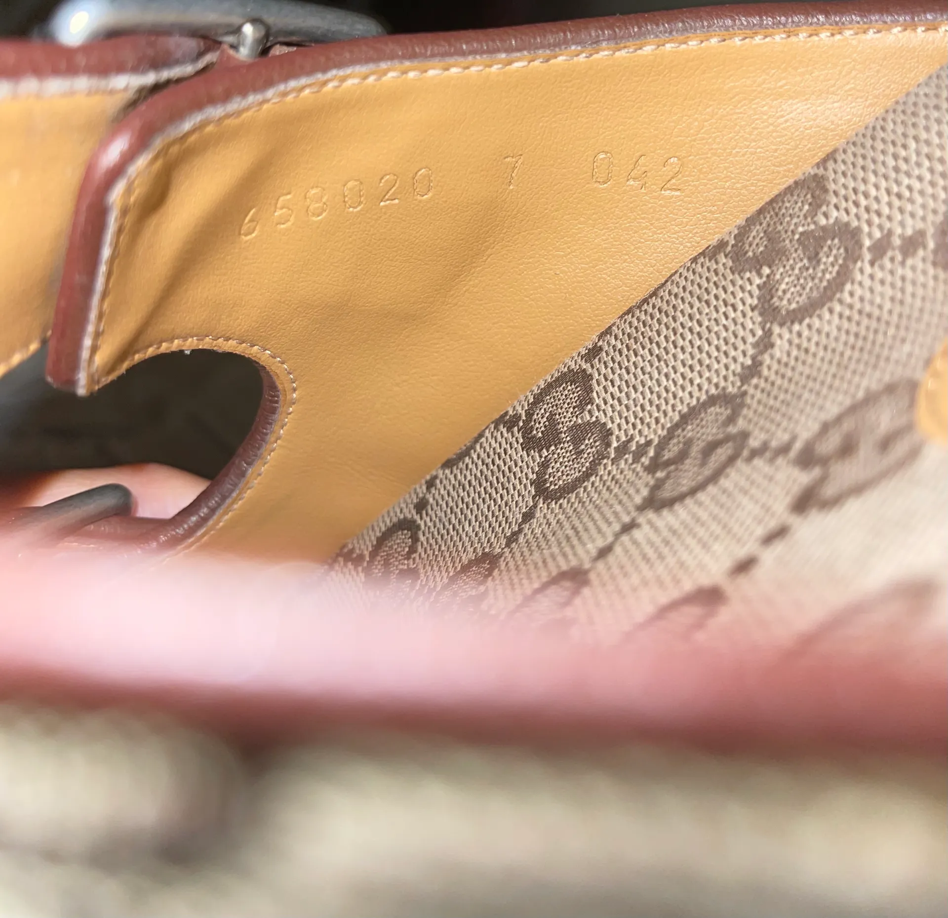 Gucci Slides - Image 10