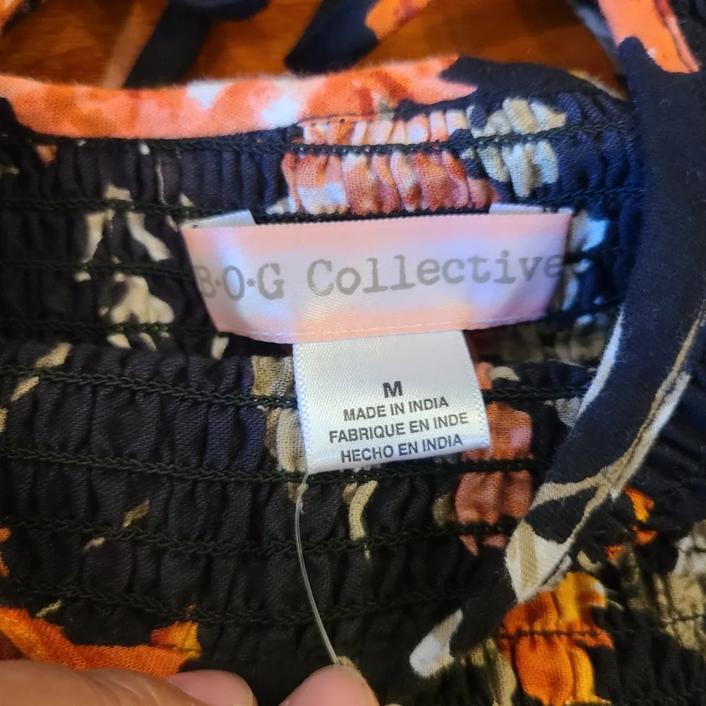 BOG Collective Crop Top Size Medium Black - Image 3