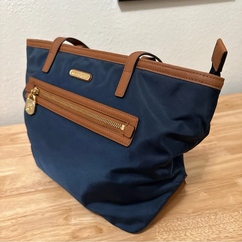 Michael Kors Kempton Nylon Satchel Tote Purse Shoulder Bag in Navy and Brown - Image 3