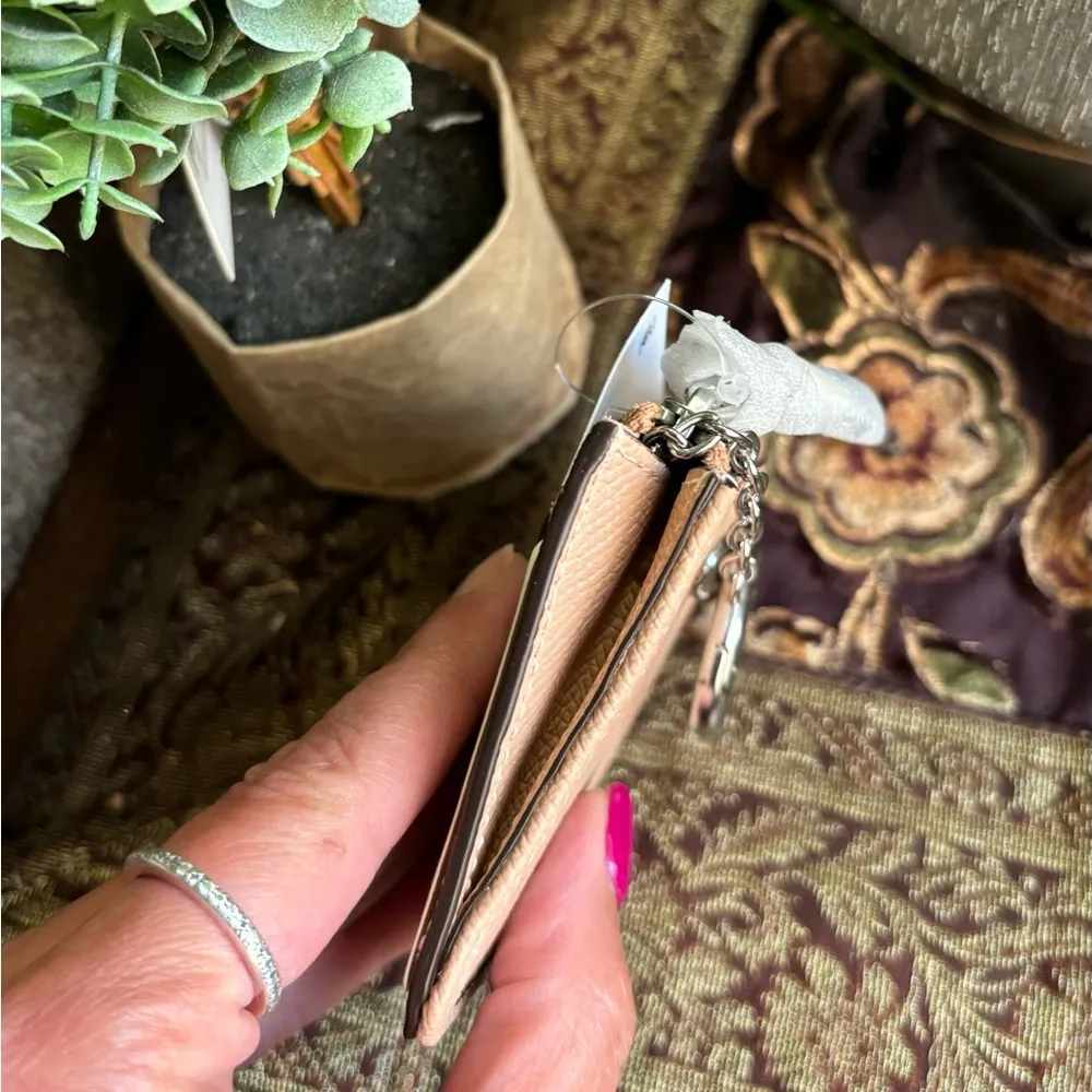 Authentic COACH 1941 scratch resistant crossgrain leather zip card ID w keychain - Image 8