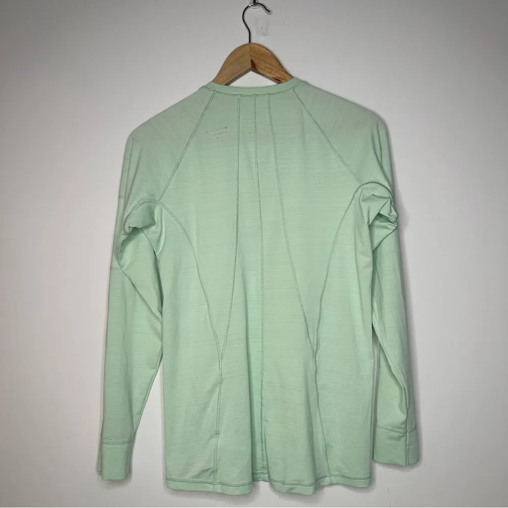 Athleta Pacifica UPF 50+ Long Sleeve Top in Mint Sorbet Size Medium - Image 8