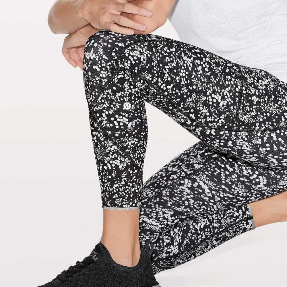 LULULEMON Tight Stuff Tight II Leggings Women’s 4 Black White Reflective Pattern - Image 3