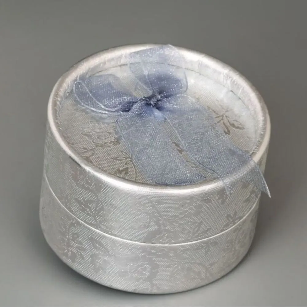 925 Sterling Silver heart shaped ring. Perfect gift idea! Comes with cut… Size 8 - Image 5