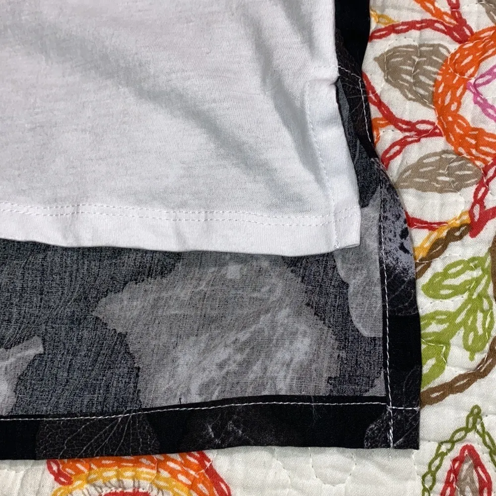 Jurassic Park XXL blouse with flaw on bottom right shown 3/4 puff sleeve Green - Image 12