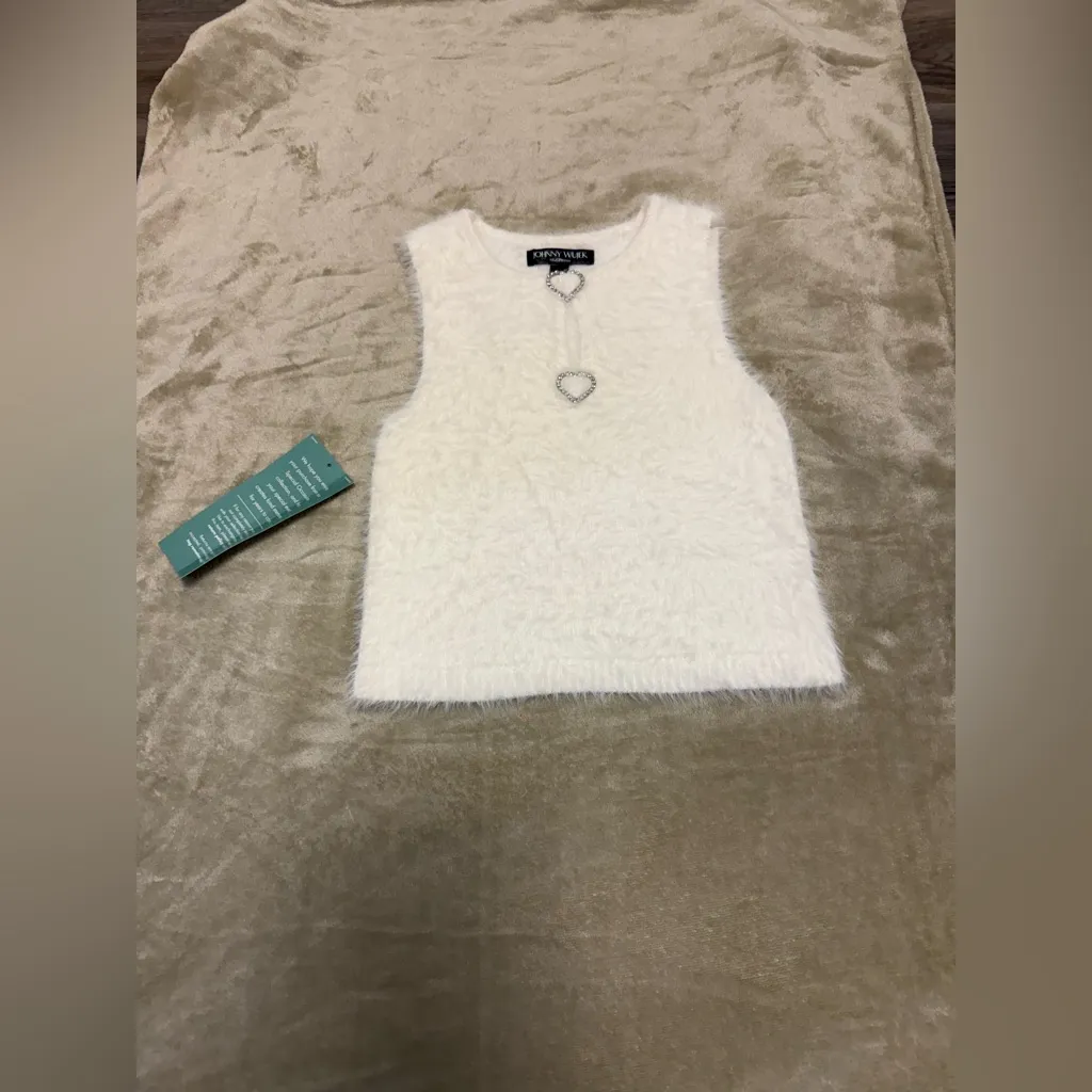JCPenney White Fuzzy‎ Crop Top with Heart Accents size S - Image 6