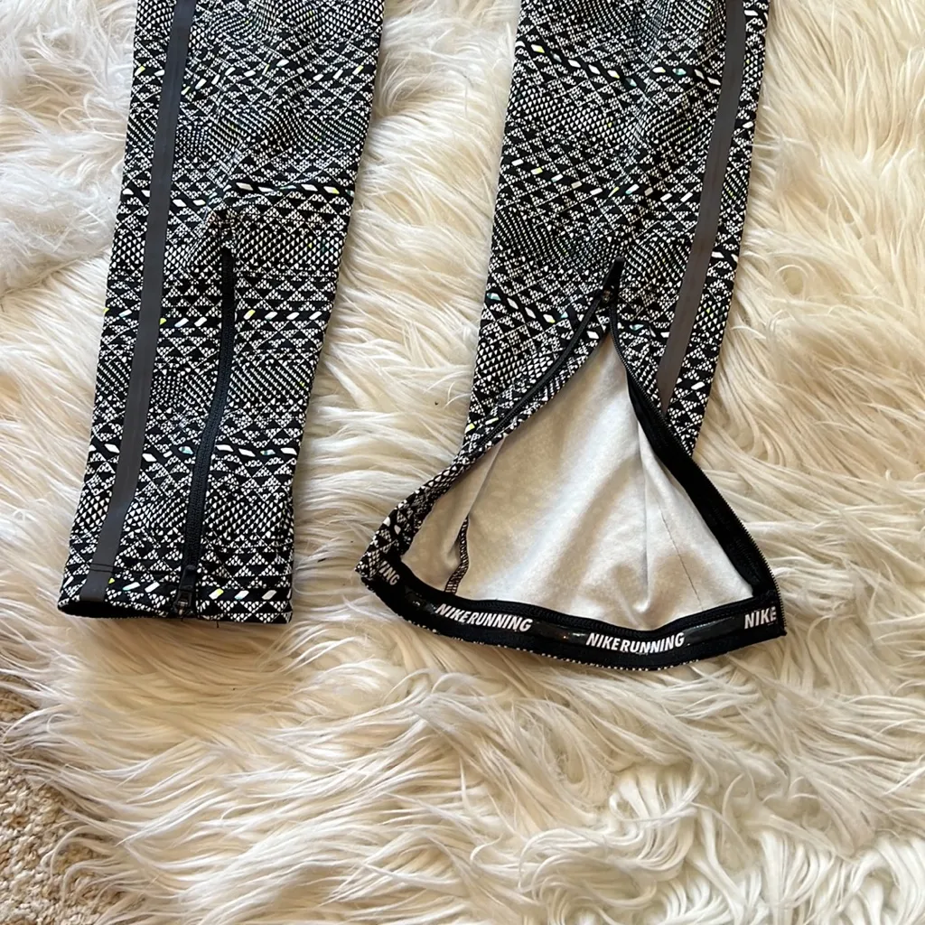 Nike Lux Black White Geometric Running Legging Tight - Image 12